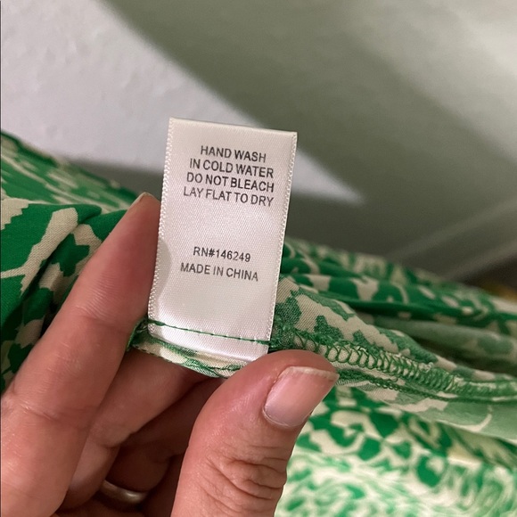 100% Rayon floral halter top and skirt set size Small by Aakaa - Picture 5 of 11